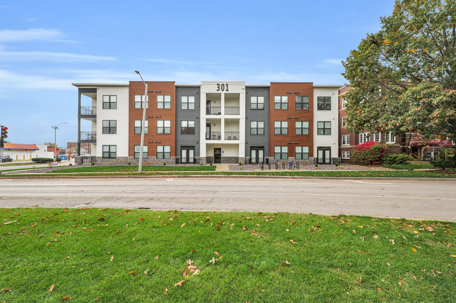 301 West University Avenue - 302